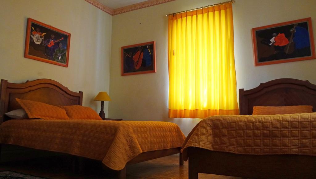 The Yellow House Κίτο Εξωτερικό φωτογραφία