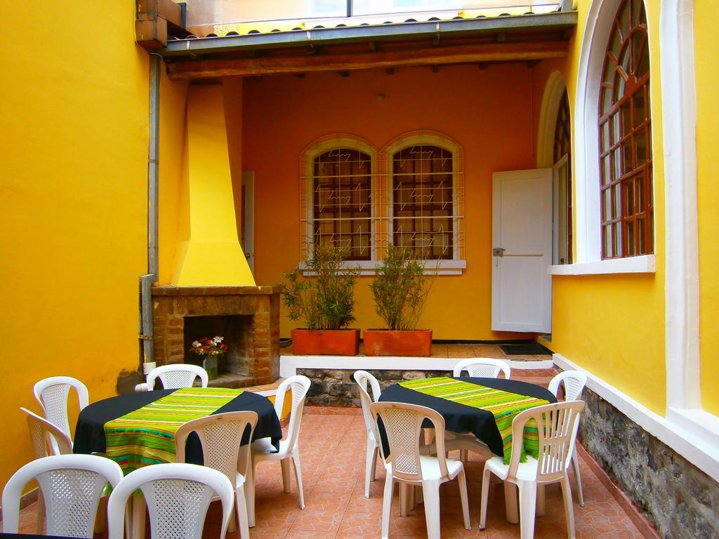The Yellow House Κίτο Εξωτερικό φωτογραφία